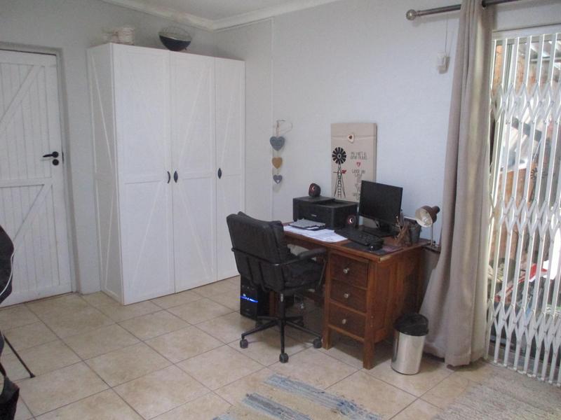 3 Bedroom Property for Sale in Pellissier Free State